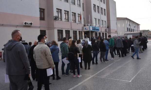 Bulgaristan'daki seçime İzmir'den yoğun katılım